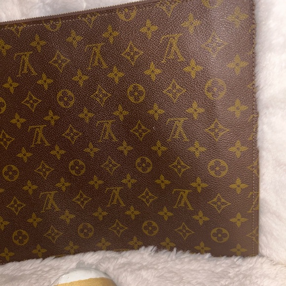 SOLD Louis Vuitton Vintage Portfolio Case - Picture 7 of 16
